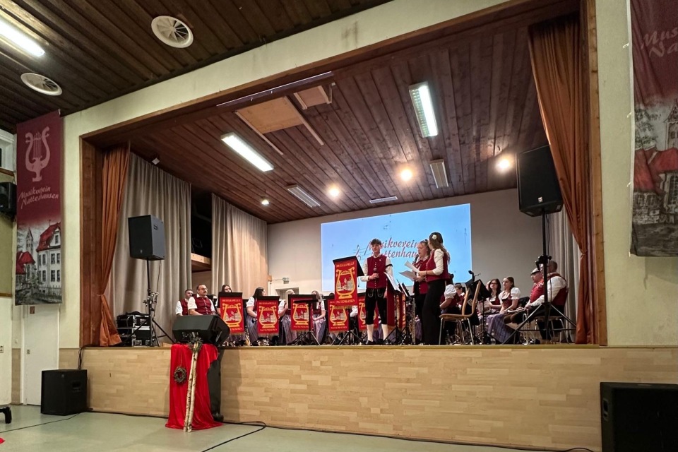 06bd0676-62ee-4ead-9aac-19d865ae8398