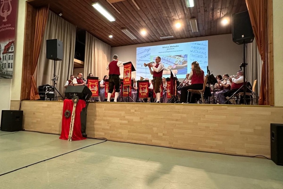 41f4a3c4-90a4-47ce-9079-88398a476f81