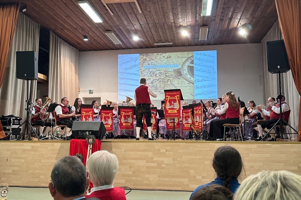 b8c16cfc-c2fd-4575-9abc-8cd2742cc970